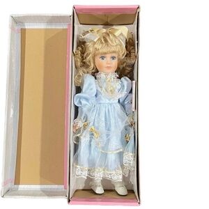 Vintage 1997 Chatelaine Fine Collectible Porcelain Doll in Original Box